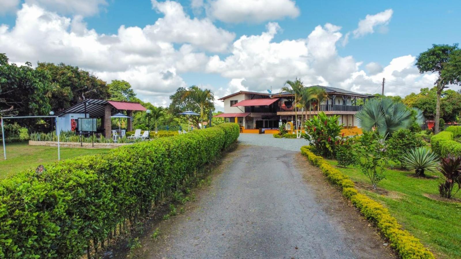 Finca Turistica Los Alpes Quimbaya Exterior foto